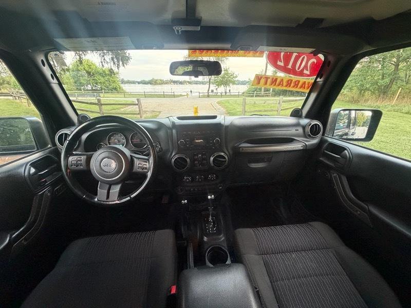 Jeep Wrangler Unlimited Sport 4WD 2012