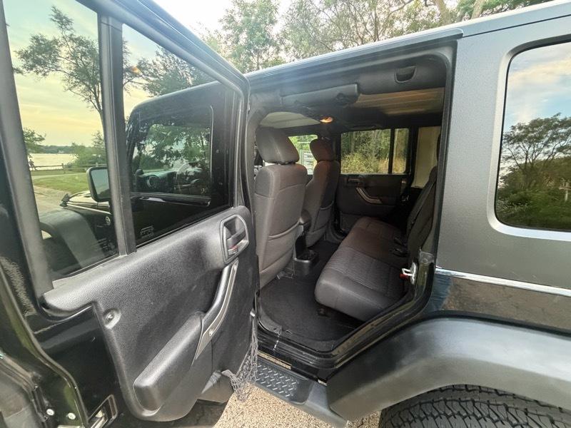 Jeep Wrangler Unlimited Sport 4WD 2012