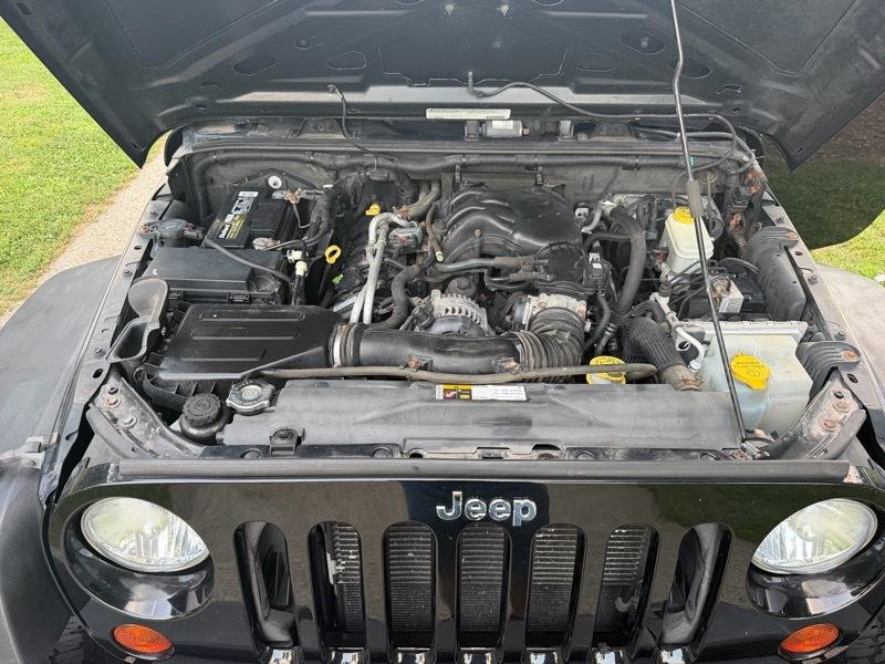 Jeep Wrangler Unlimited Sport 4WD 2012