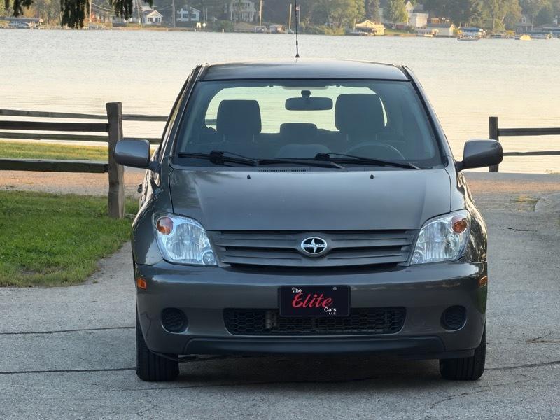 Scion xA Hatchback 2005