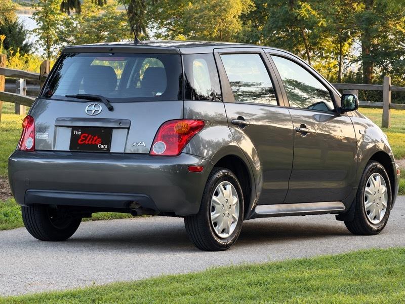 Scion xA Hatchback 2005