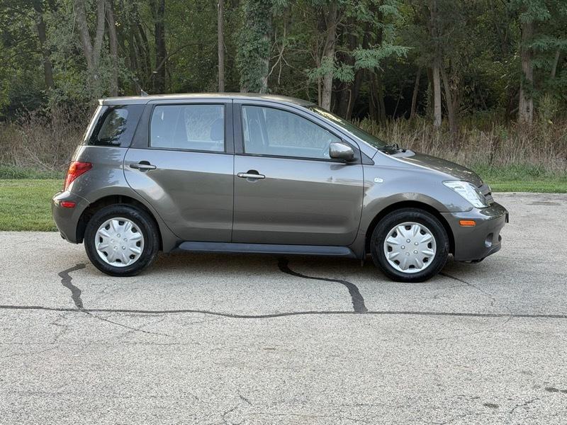 Scion xA Hatchback 2005