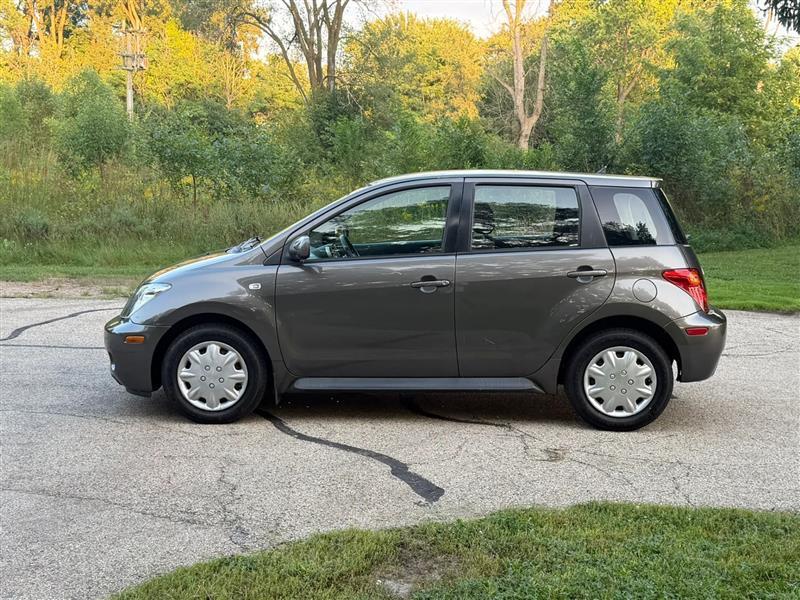 Scion xA Hatchback 2005