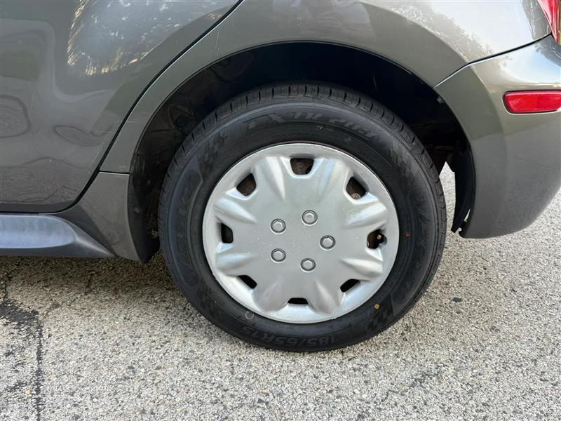 Scion xA Hatchback 2005