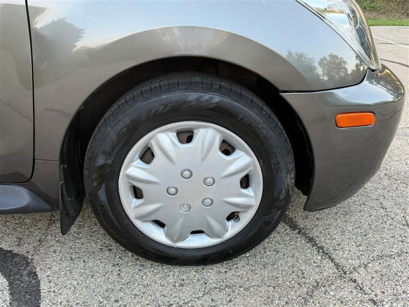 Scion xA Hatchback 2005