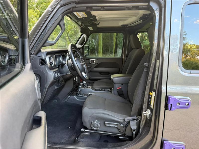 Jeep Wrangler Unlimited Sahara 2021