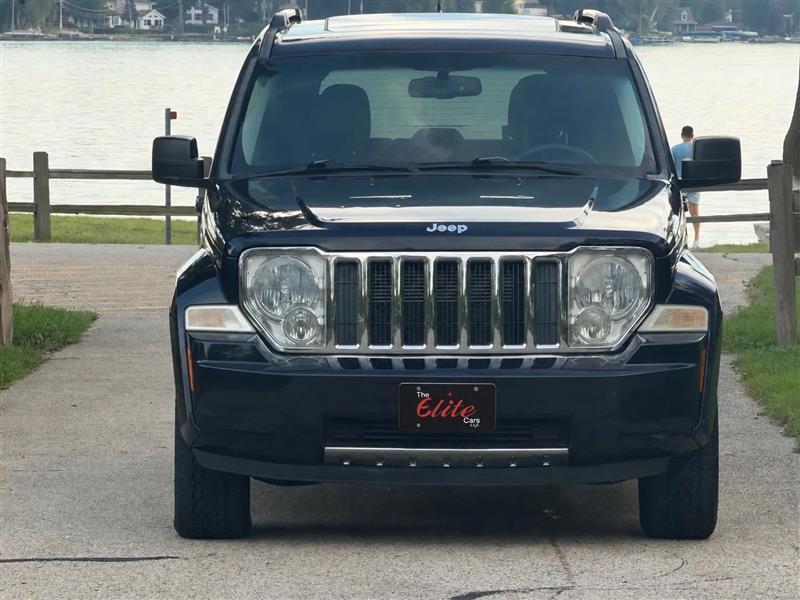 Jeep Liberty Limited 4WD 2011