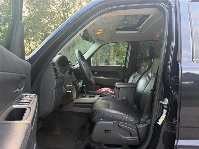 Jeep Liberty Limited 4WD 2011