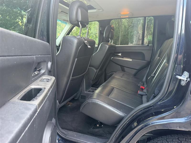 Jeep Liberty Limited 4WD 2011