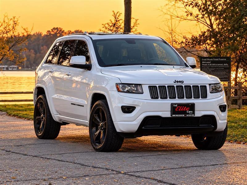 Jeep Grand Cherokee Laredo 4WD 2015