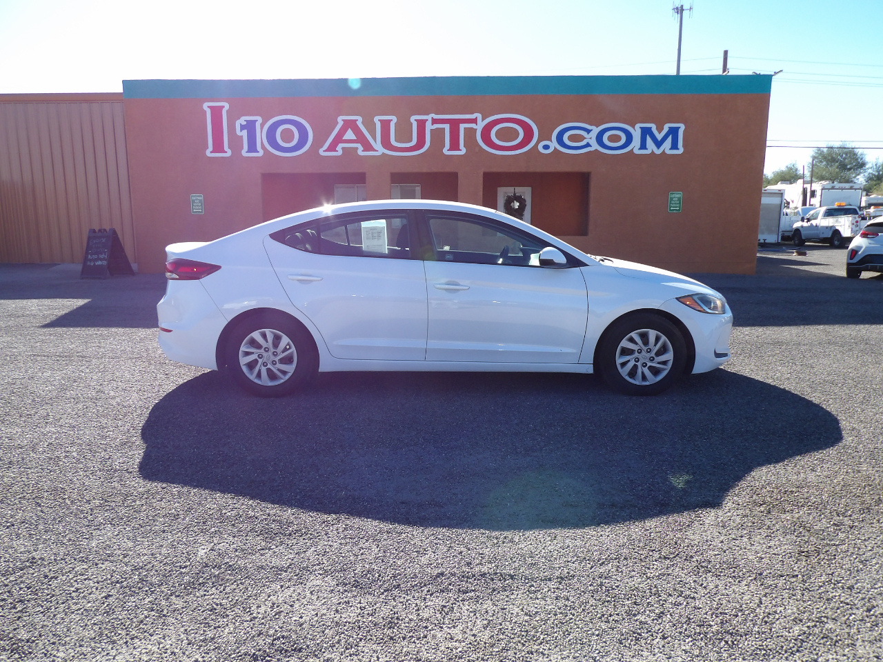 2018 Hyundai Elantra SE's photo