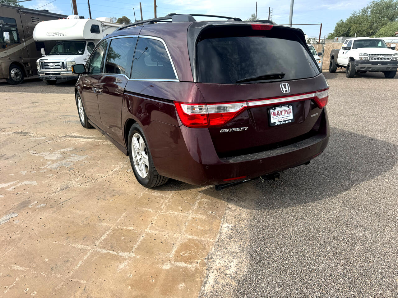 2013 Honda Odyssey Touring photo 3