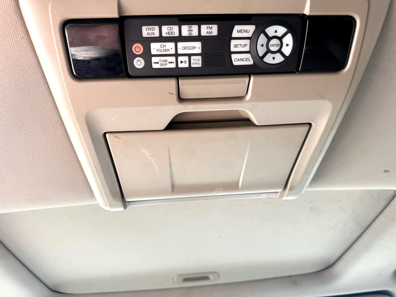 2013 Honda Odyssey Touring photo 12