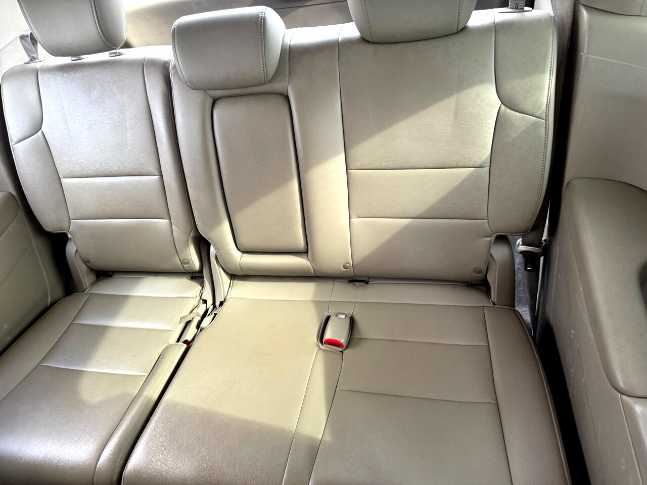 2013 Honda Odyssey Touring photo 14