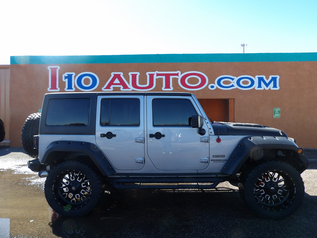 2016 Jeep Wrangler Unlimited Sport S's photo