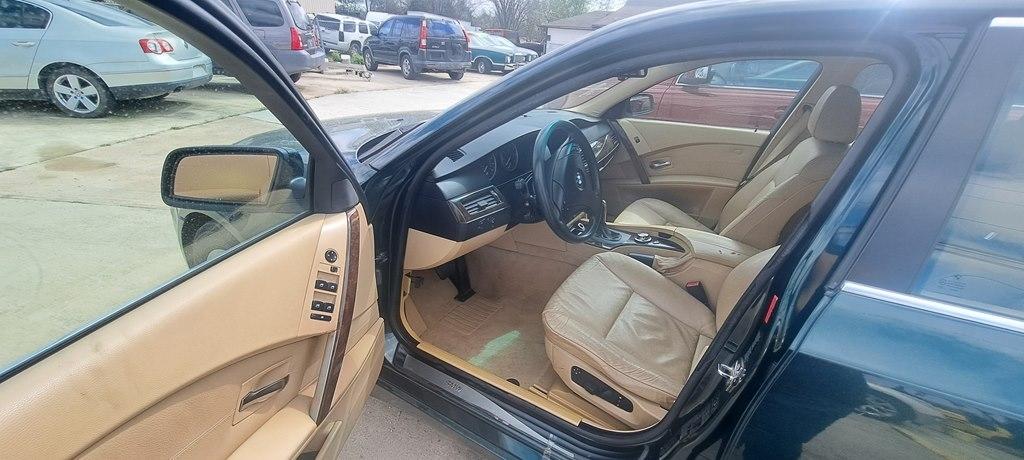 BMW 5-Series 525i 2004