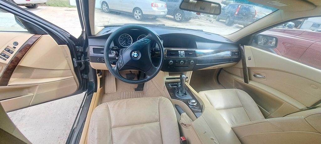 BMW 5-Series 525i 2004