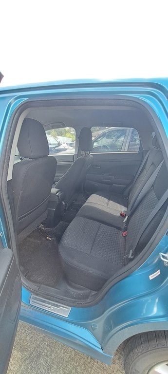 Mitsubishi Outlander Sport SE 2WD 2011 Mitsubishi Outlander Sport SE 2WD 2011