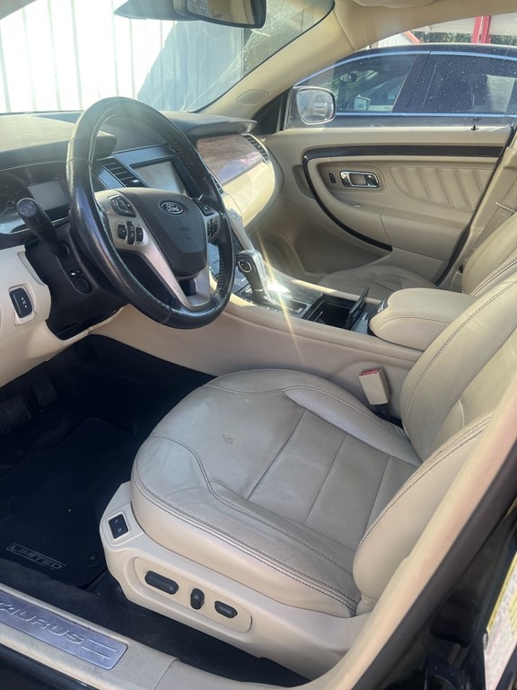 Ford Taurus Limited FWD 2013 Ford Taurus Limited FWD 2013