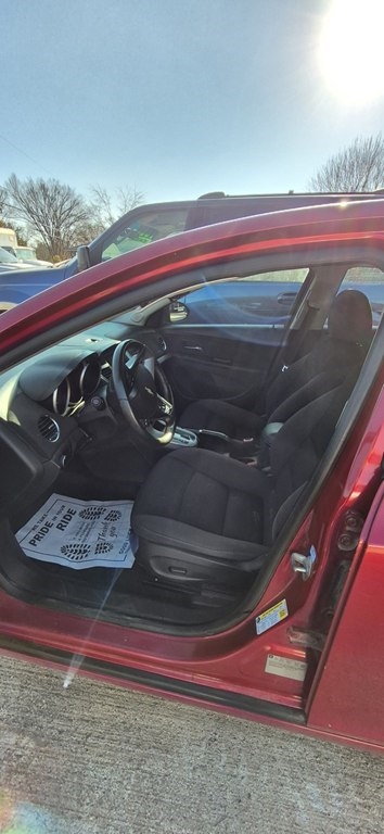 Chevrolet Cruze 1LT 2012