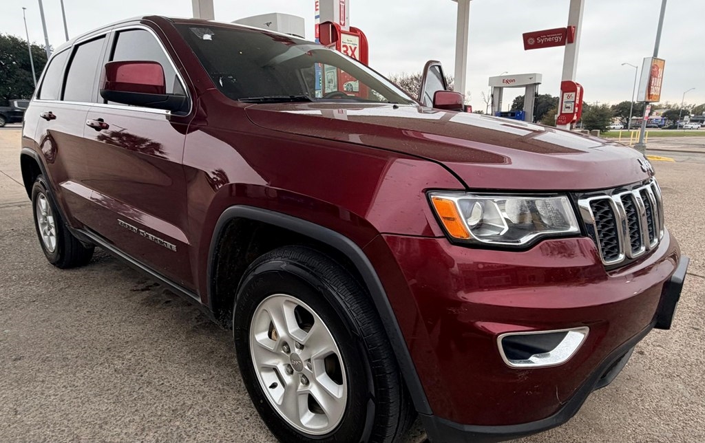 2017 Jeep Grand Cherokee Laredo's photo