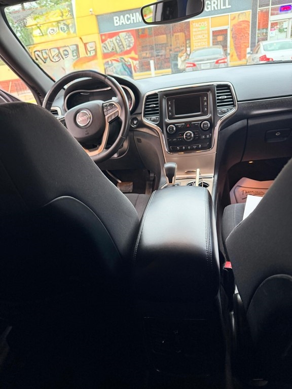 Jeep Grand Cherokee Laredo 4WD 2017