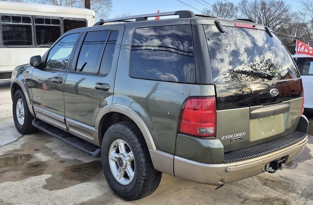 Ford Explorer Eddie Bauer 2WD 2002