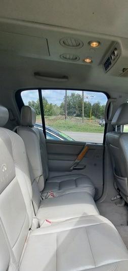 Infiniti QX56 RWD 2006