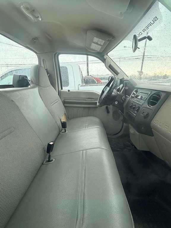 Ford F-250 SD XL 2WD 2009