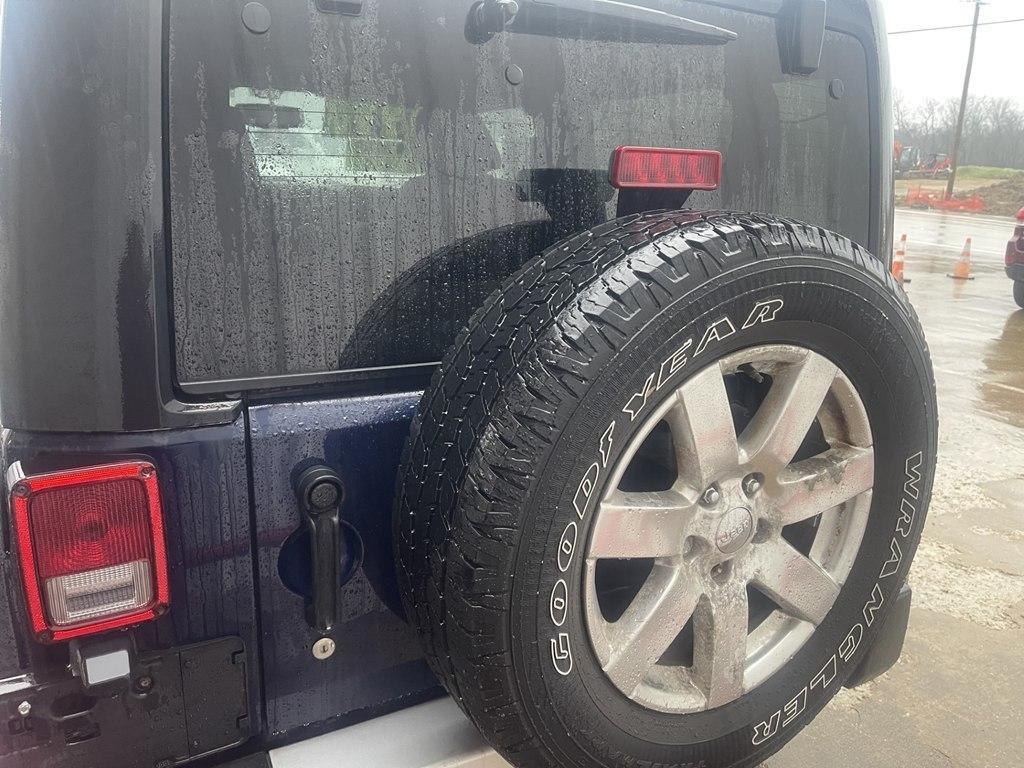 Jeep Wrangler Sahara 4WD 2013