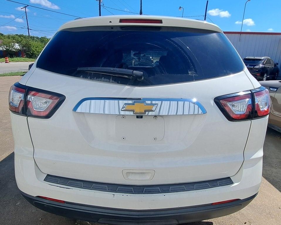 Chevrolet Traverse LS FWD w/PDC 2014