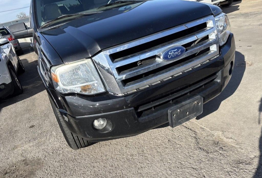 Ford Expedition XLT 2WD 2010