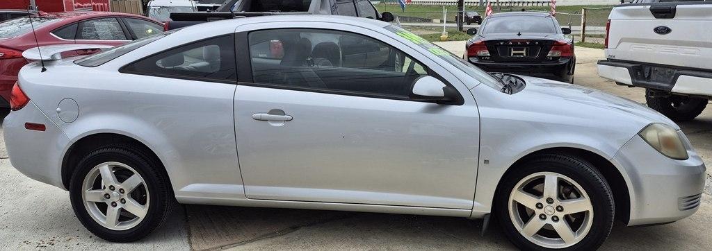 2009 Pontiac G5 Base