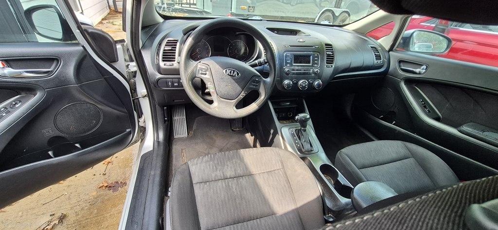 Kia Forte LX w/Popular Package 2016