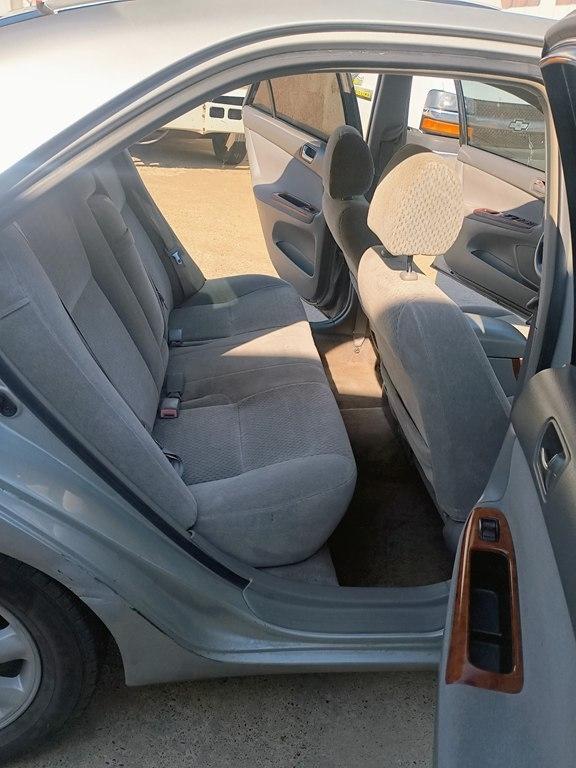 Toyota Camry LE 2002