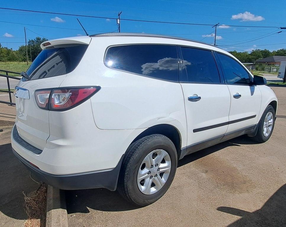 Chevrolet Traverse LS FWD w/PDC 2014