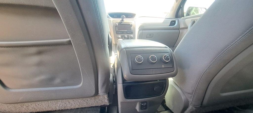 Chevrolet Traverse LS FWD w/PDC 2014