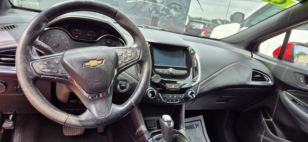 Chevrolet Cruze Premier Hatchback 2017