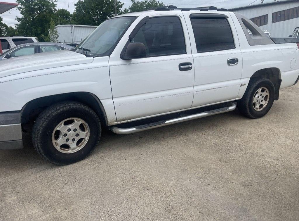 Chevrolet Avalanche 1500 2WD 2004
