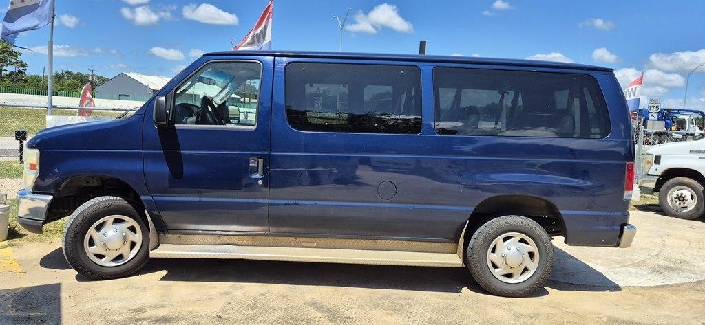 Ford Econoline E-350 XL Super Duty 2008