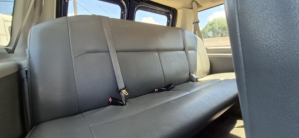 Ford Econoline E-350 XL Super Duty 2008
