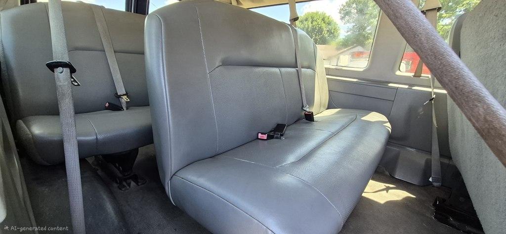 Ford Econoline E-350 XL Super Duty 2008