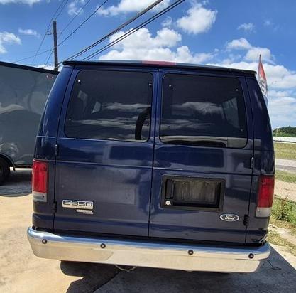 Ford Econoline E-350 XL Super Duty 2008