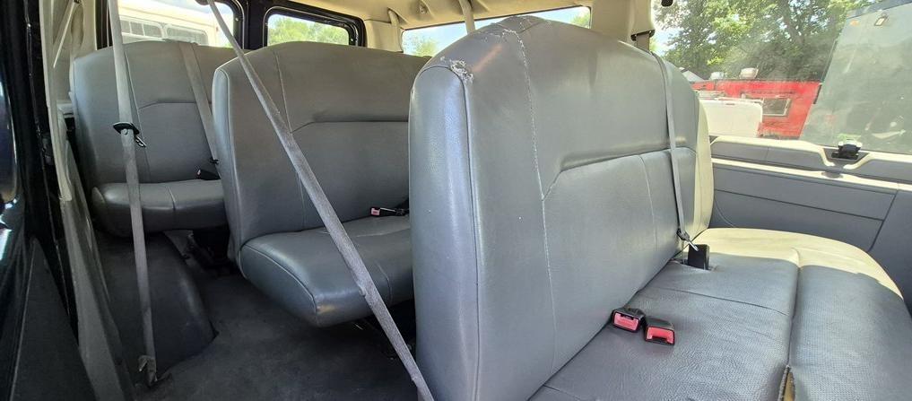Ford Econoline E-350 XL Super Duty 2008