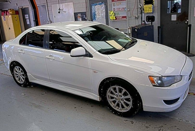 Mitsubishi Lancer ES 2011