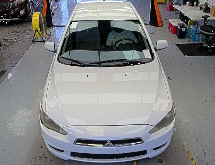 Mitsubishi Lancer ES 2011