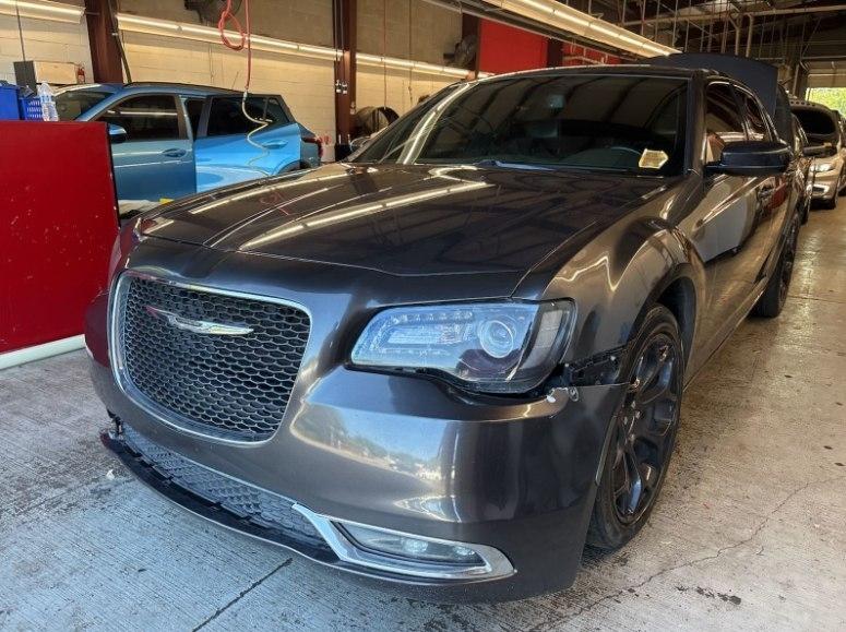 Chrysler 300 S V6 RWD 2019