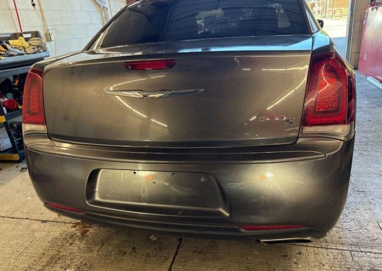 Chrysler 300 S V6 RWD 2019
