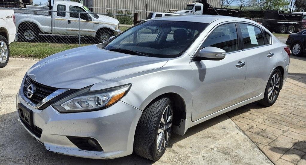 Nissan Altima 2.5 SV 2016