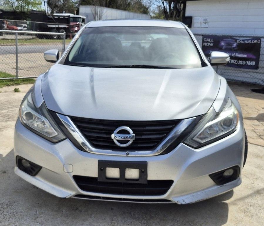 Nissan Altima 2.5 SV 2016